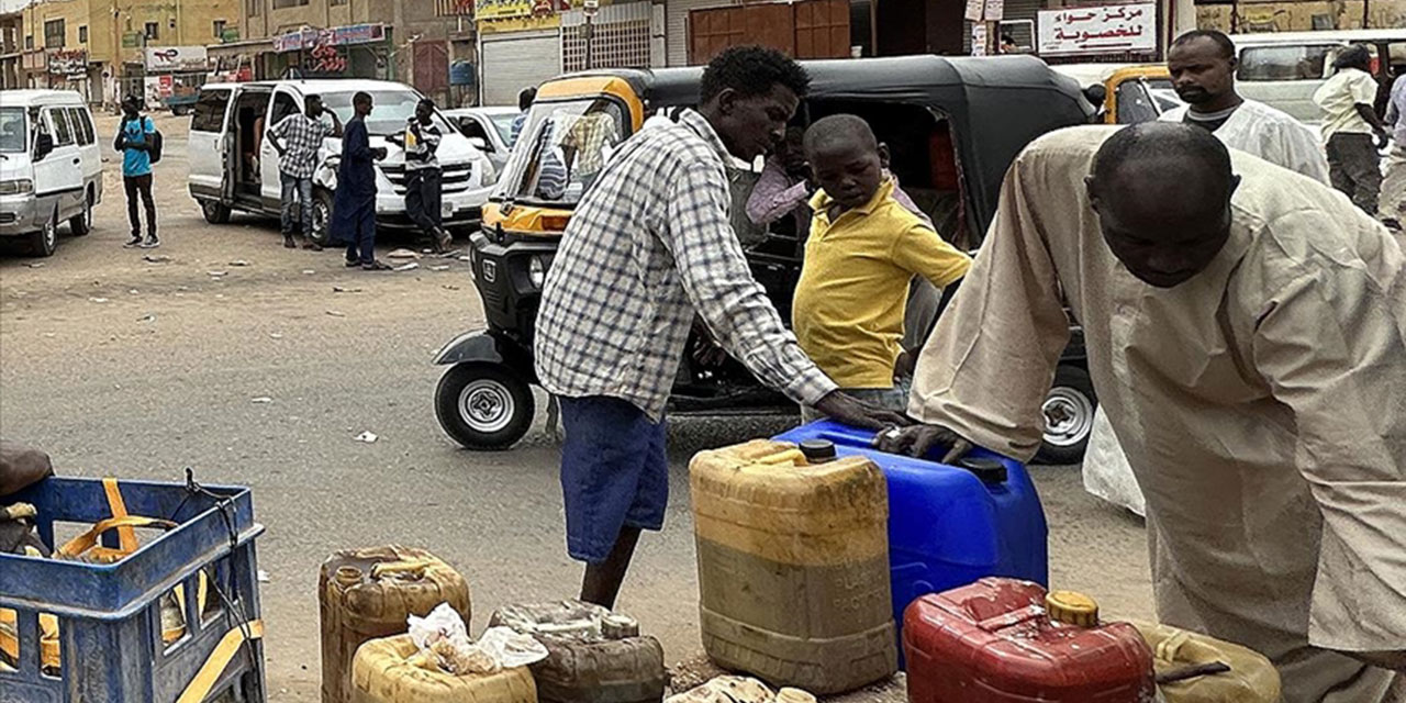 Darbe, iç savaş ve siyasi krizlerden yorulan Sudanlılar insan gibi yaşamak istiyor