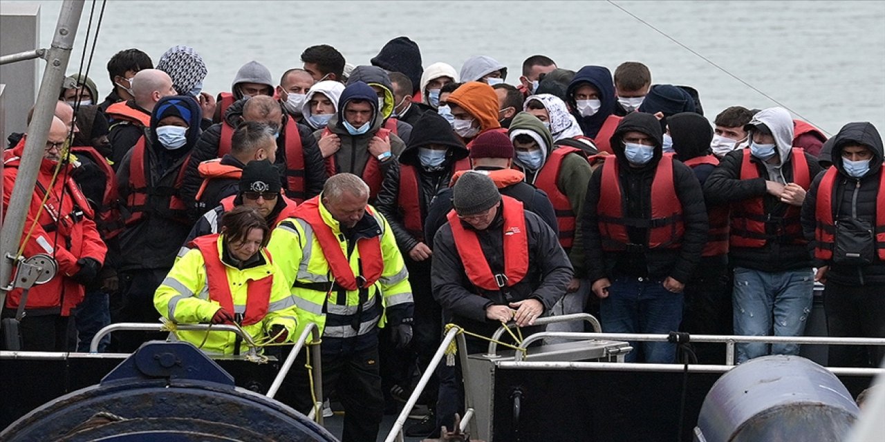Hollanda'da hükümet mültecilere yer bulmakta zorlanıyor