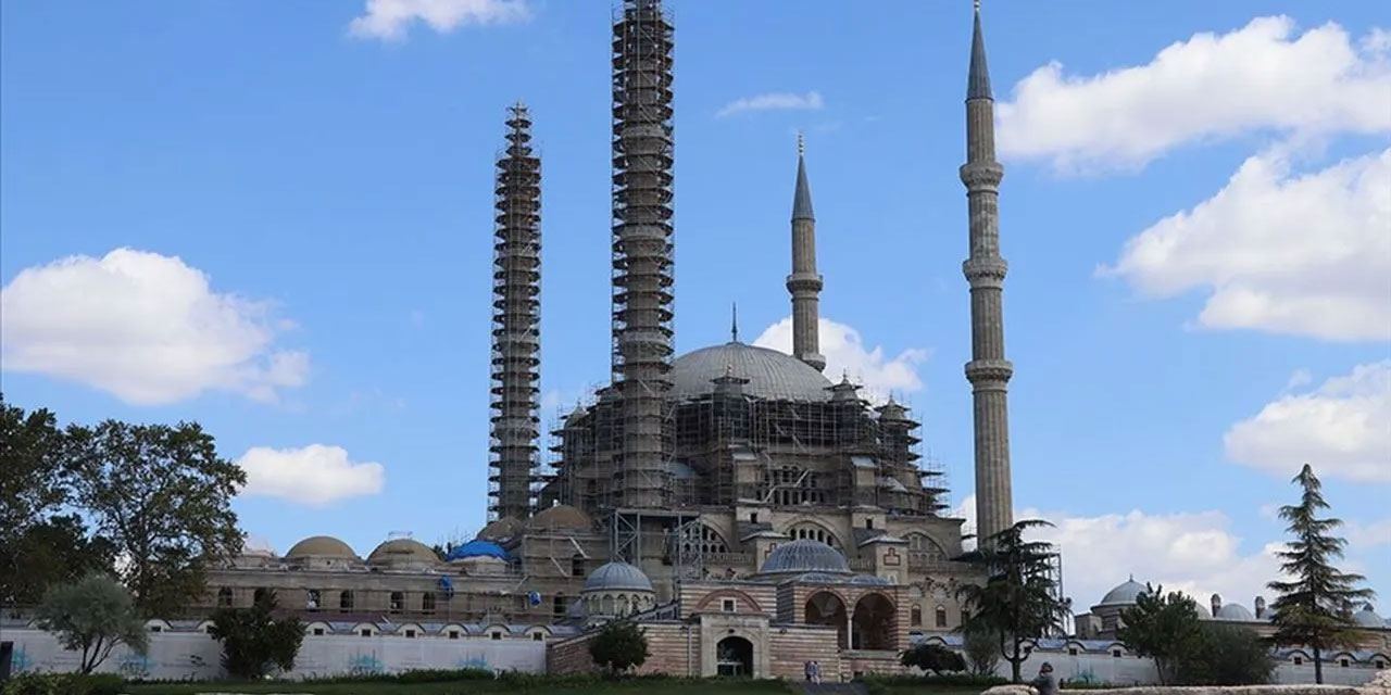 Selimiye Camii'ndeki restorasyon devam ediyor