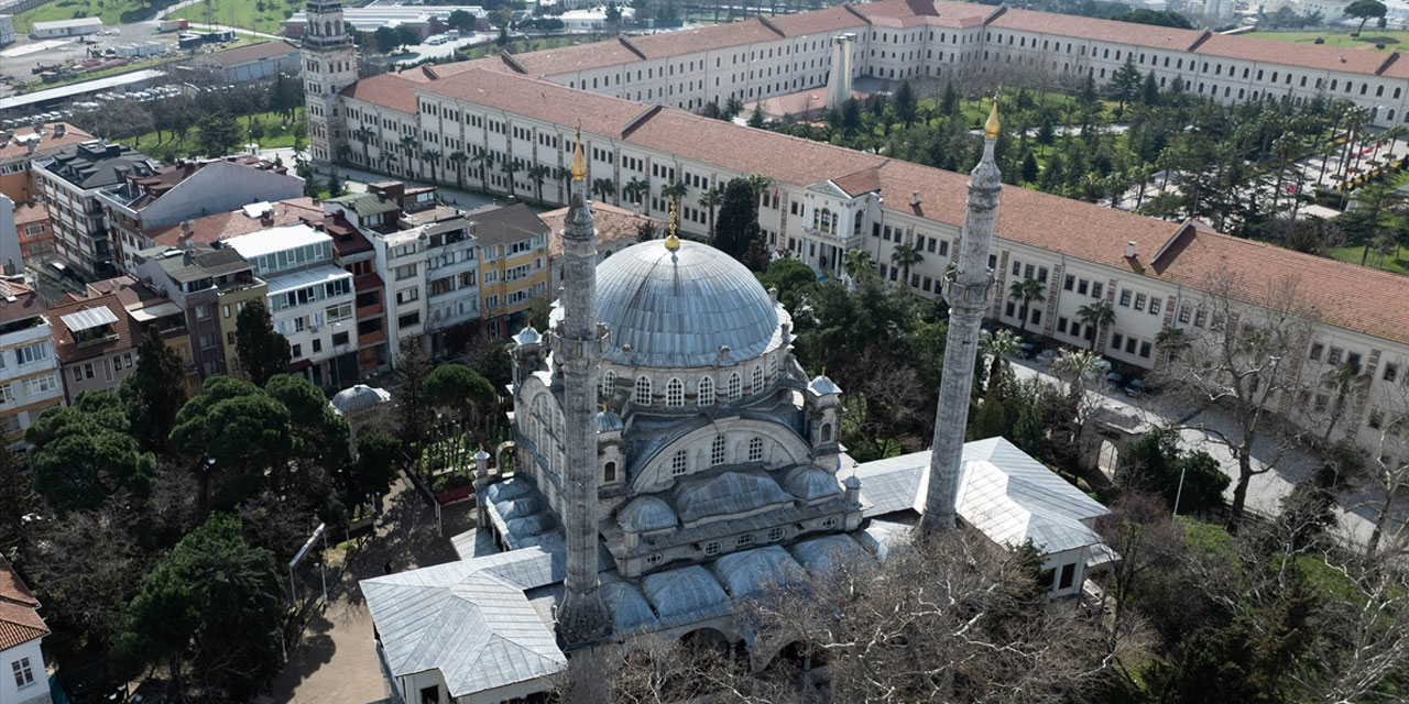İstanbul'un selatin camileri: 3. Selim'in şehir vizyonu Büyük Selimiye Camisi