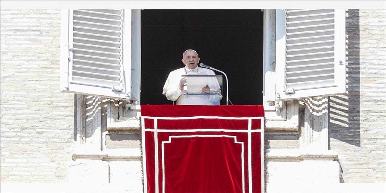 Papa: Putin'e yalvarıyorum