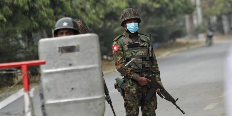 Myanmar'da askeri cunta Rus işgalini savundu