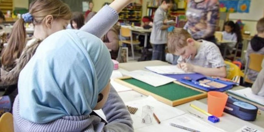 'ABD'de Müslüman öğrencinin başörtüsü zorla çıkarıldı' iddiası