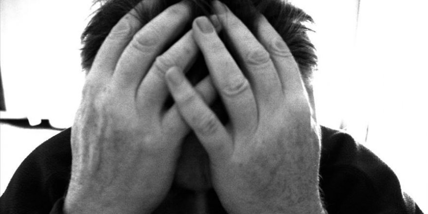 Araştırma: Her 6 kişiden 1'i baş ağrısı çekiyor