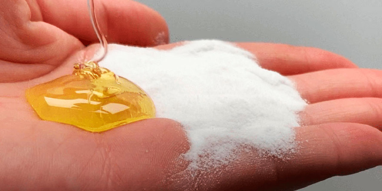 Bal ve karbonat karışımı vücudu böyle yeniliyor