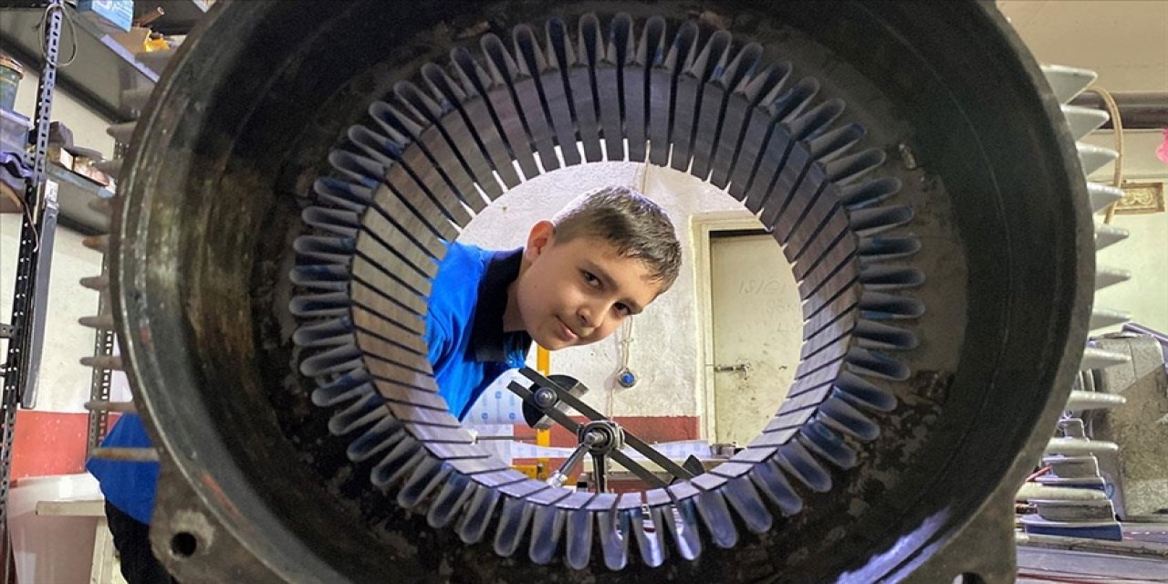 Yılın çırağı seçilen 14 yaşındaki Samet, kendi işini kurmayı hedefliyor