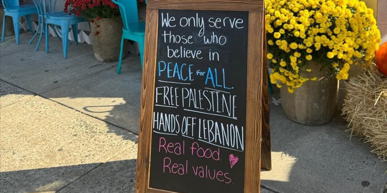 Amerika'da pastanenin girişine yazılan yazı siyonistleri kızdırdı