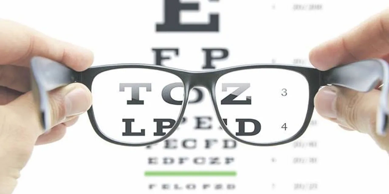 Gözlük camı seçerken nelere dikkat edilmeli?