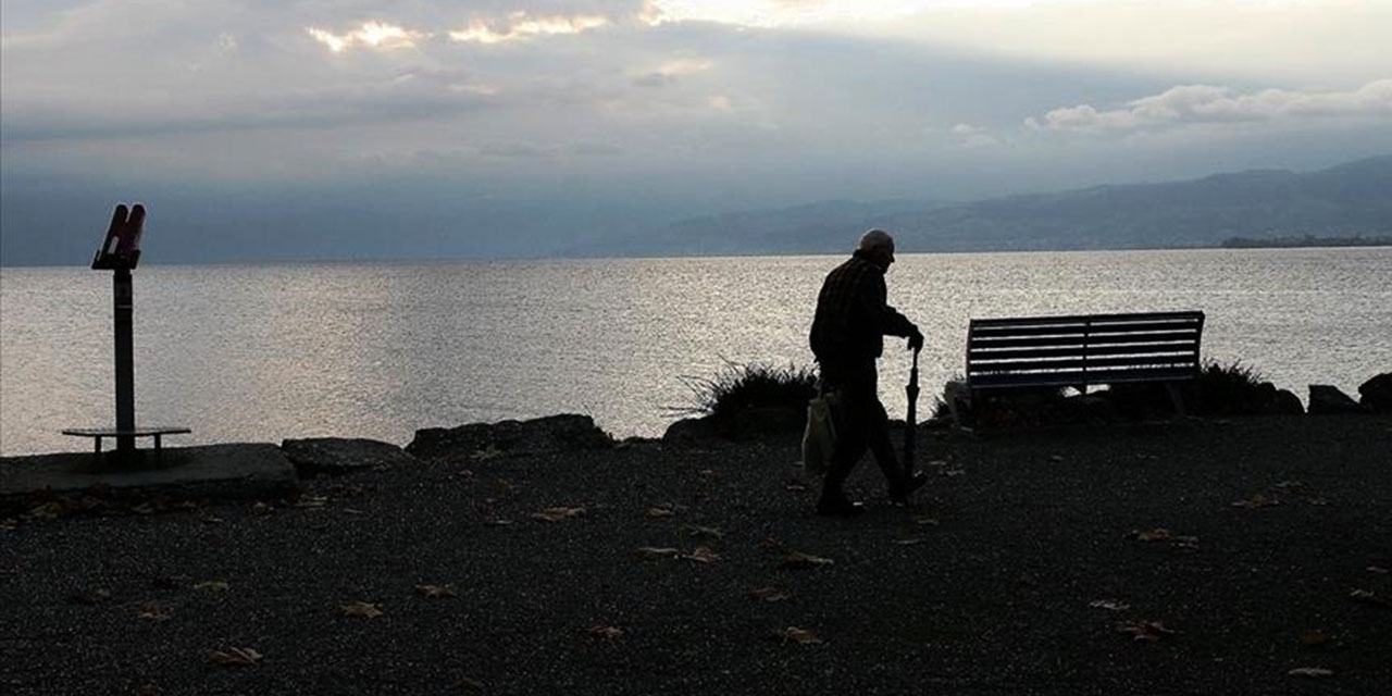 Doğum sayısı yetersiz, Türkiye'de yaşlı nüfus giderek artıyor