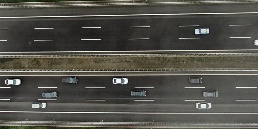 İsviçre'de 'enerji tasarrufu için hız sınırı 80 kilometreye düşsün teklifi'