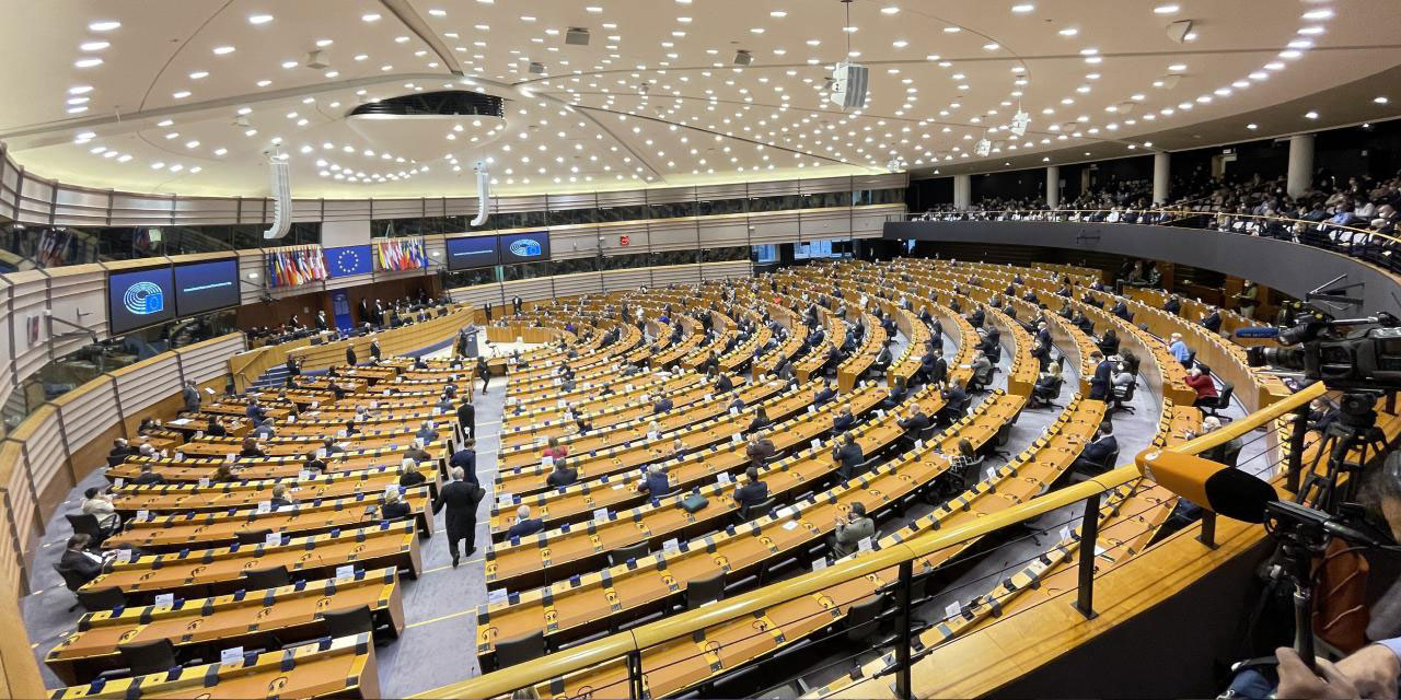 Avrupa Parlamentosu'nda 'israil ile ortaklığı askıya alın' protestosu
