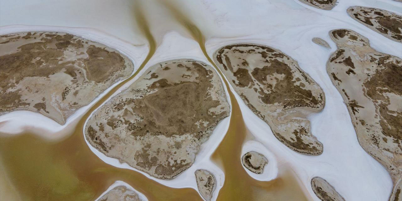 Tuz Gölü havzasında oluşan şekiller