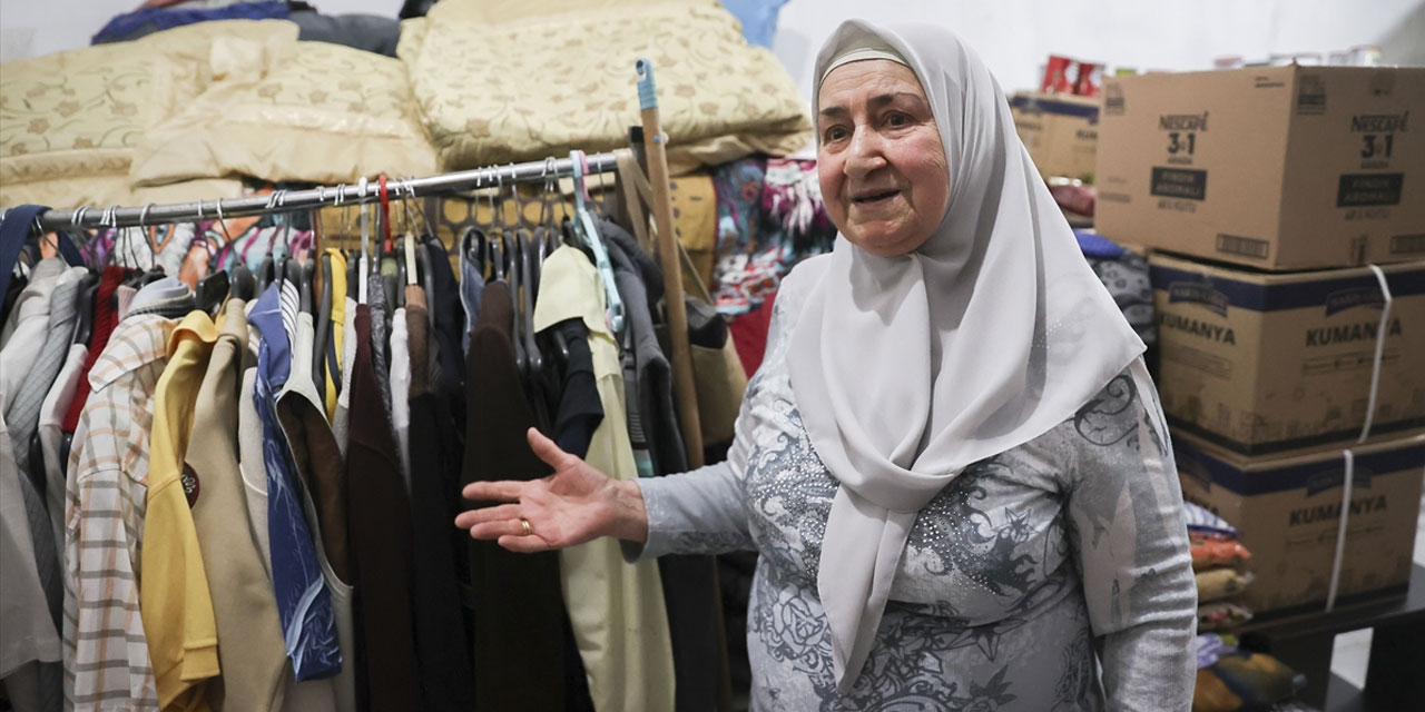 Gülseren Anne, 45 yıldır ihtiyaç sahipleriyle yardımseverler arasında elçilik yapıyor