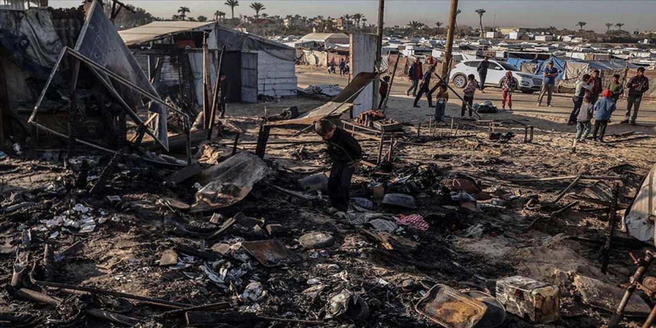Katil israil yine çadır bombaladı: 10 şehit