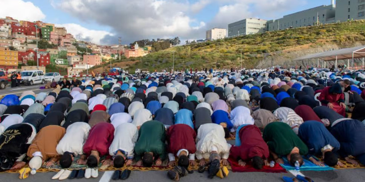 İspanya hükümeti, kamusal alanda namaz kılmayı yasaklayan kararın iptalini istedi