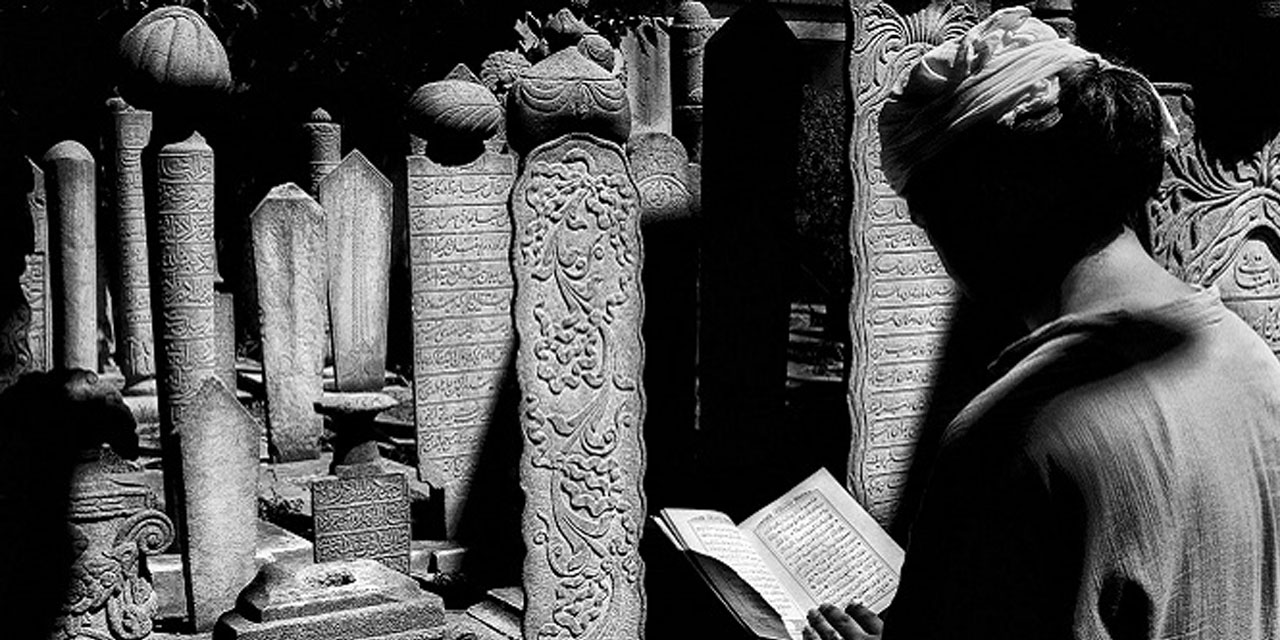 Osmanlı'da mezar taşlarının gizli dili