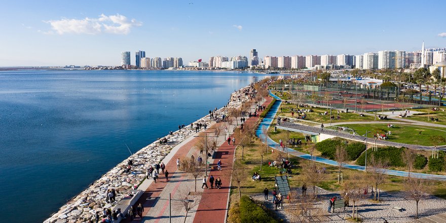 İzmir'de toplu ulaşım tam biniş ücreti 6,5 liraya çıkarıldı