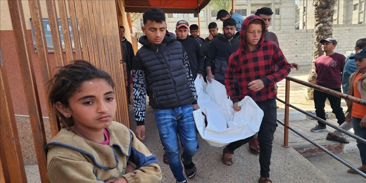 Katil israil Gazze'de Ramazan'ın ilk günü de masumları öldürdü