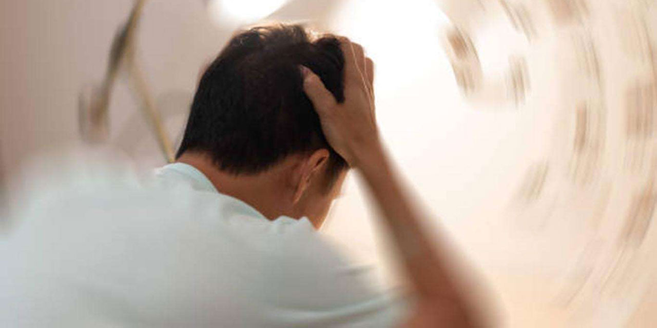 Denge kaybı ve sürekli baş dönmesi vertigoyu işaret ediyor