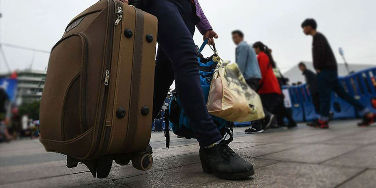 İspanya’nın 500 bin göçmene yasal statü verme planı AB’yi telaşlandırdı