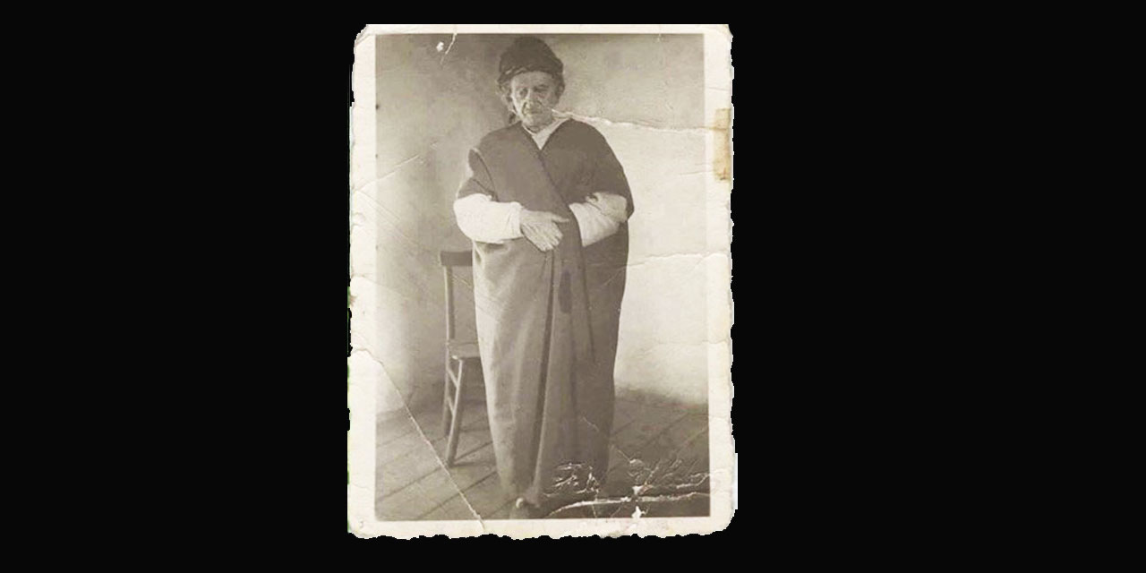 Said Nursi'nin sandalye önündeki fotoğrafının hikayesi