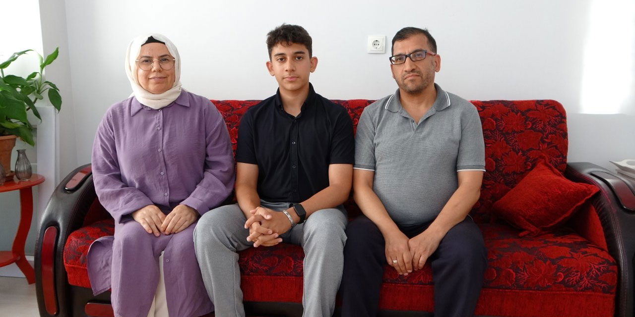 İlk iş akıllı telefonu bırakmak oldu! LGS Türkiye birincisi başarının sırrını anlattı