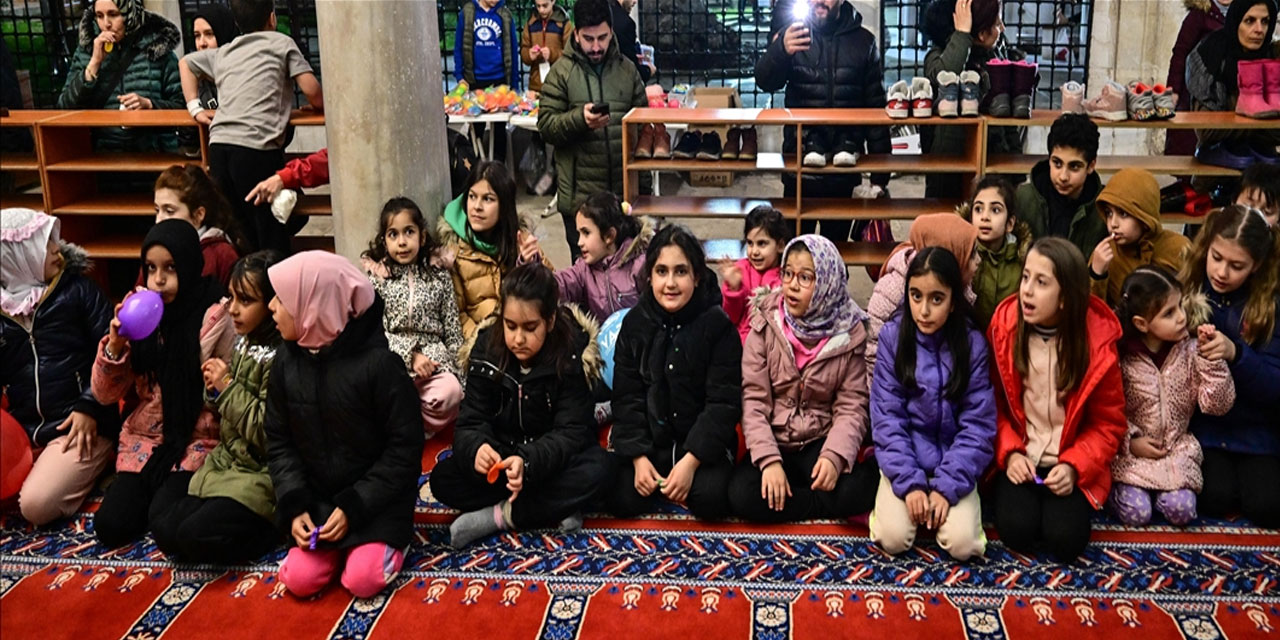 Ailelere, hocalara ve cemaate 'çocuk ve cami' tavsiyeleri