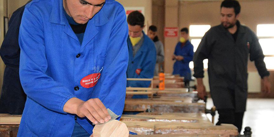 16 mesleğe daha belge zorunluluğu getirildi