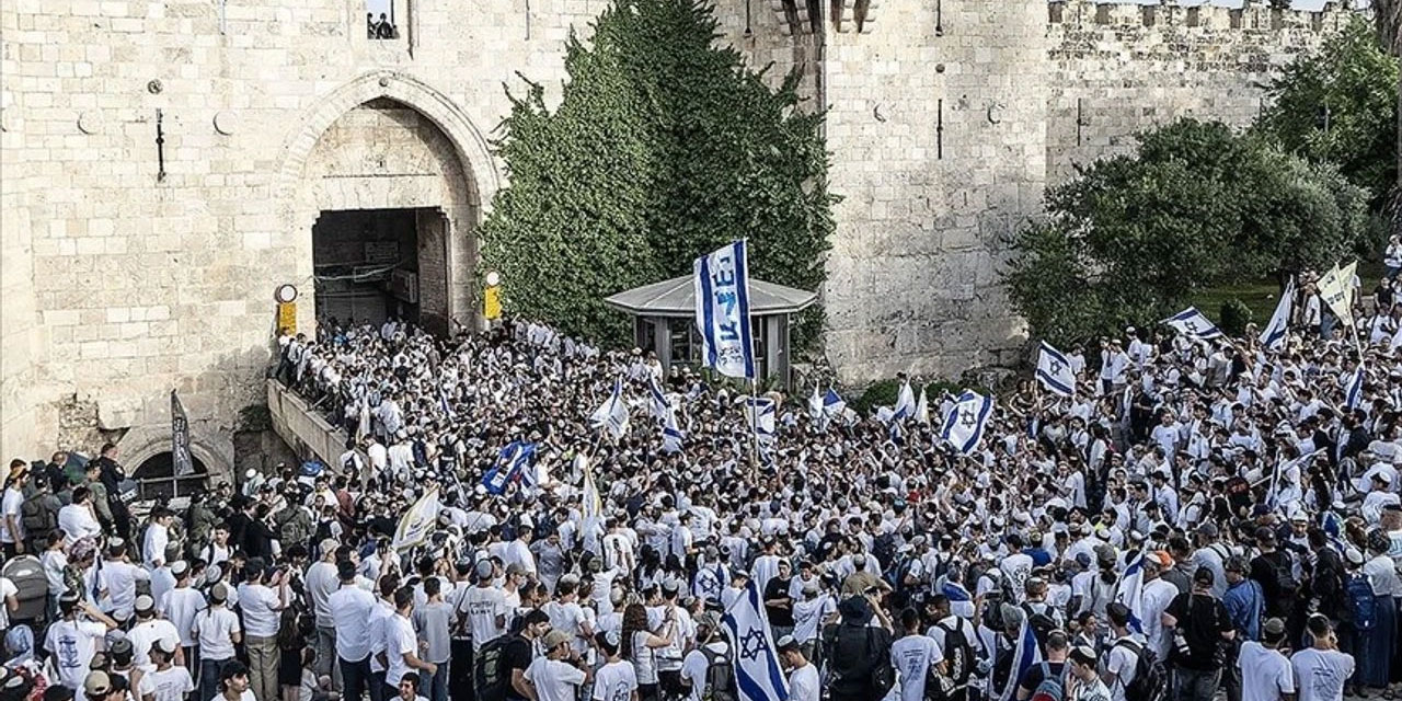 israilde yahudi toplumu Gazze’de hiç kimseyi masum görmüyor!