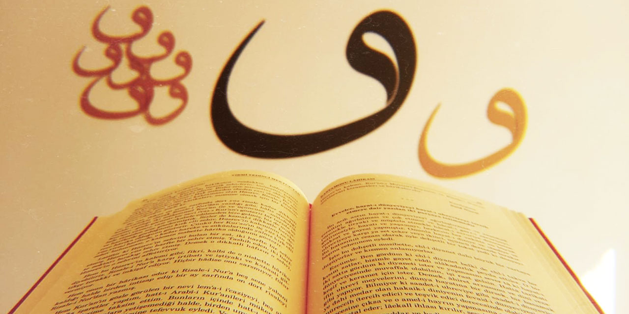 Bediüzzaman: Cumhurun enzarını doğrudan doğruya Kur'ân'a çevirmek üç tarikledir