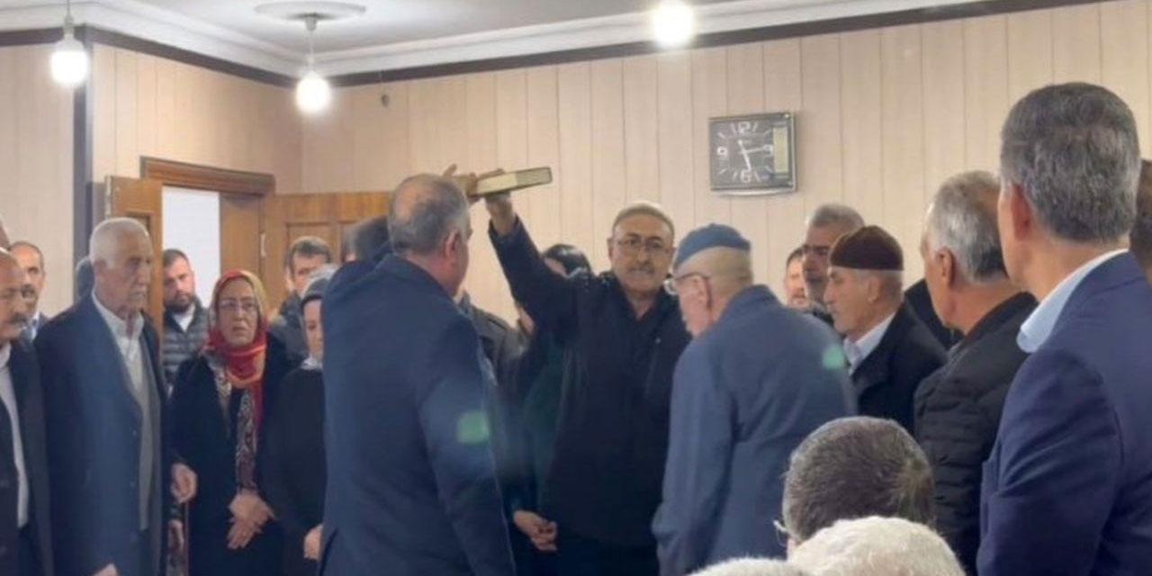 Kan davalı aileler Kur'an-ı Kerim'in altından geçip barıştı