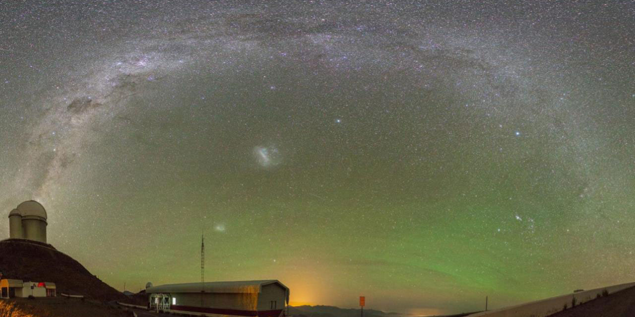 Atacama Çölü'nün gökyüzünü yeşile kim boyadı?