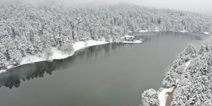 Gölcük Tabiat Parkı beyaz rahmete büründü