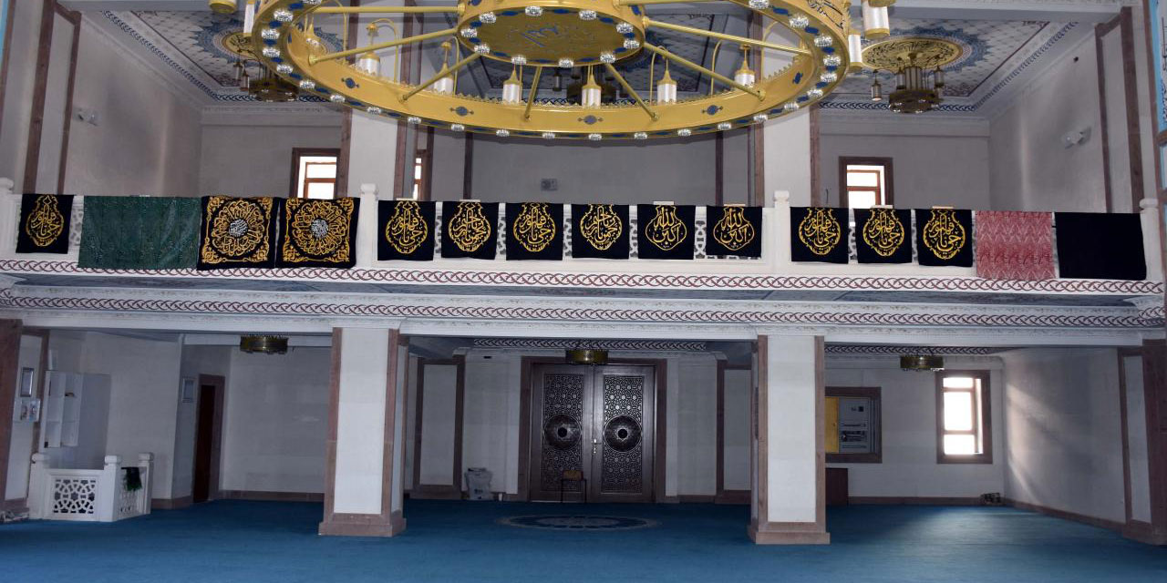 Türkiye'ye getirilen Kabe örtüleri Kırıkkale'de sergilenecek