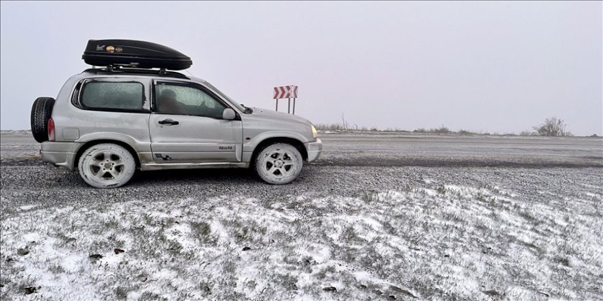 Ardahan'da kar ve yoğun tipi ulaşımı etkiliyor