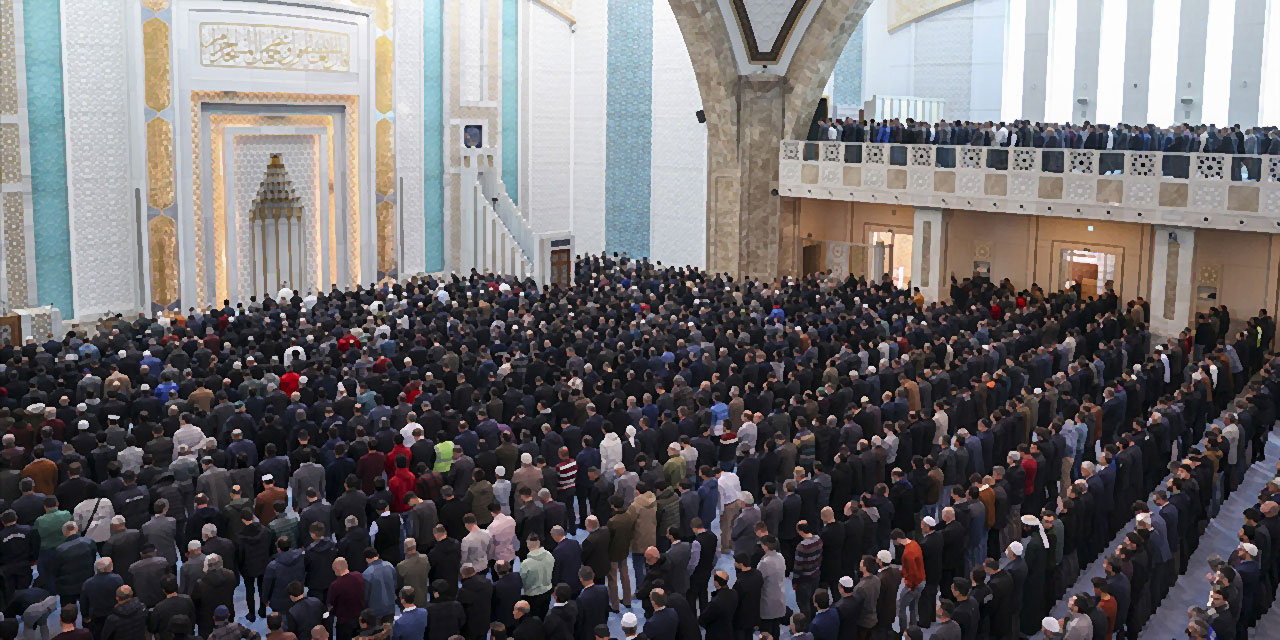 Üniversitelere 'ders ve sınav saatlerini Cuma namazına göre ayarlayın' talimatı