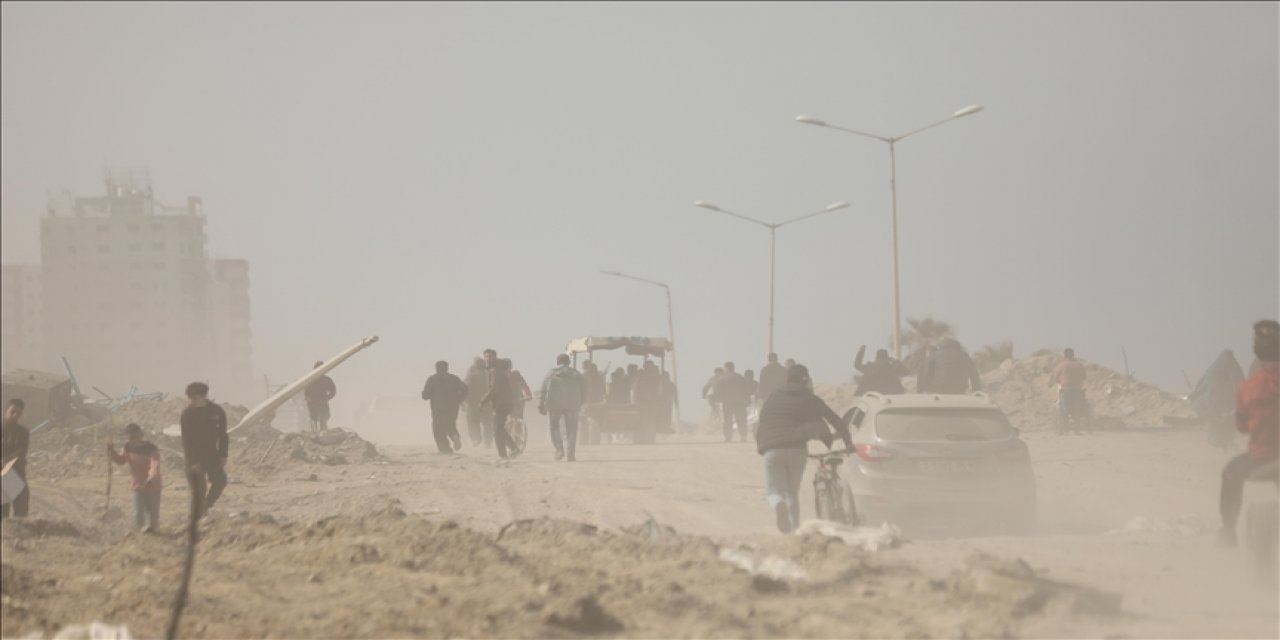 Terörist israilden aynı kalleşlik: Gazze'de yardım bekleyen Filistinlilere ateş açıldı