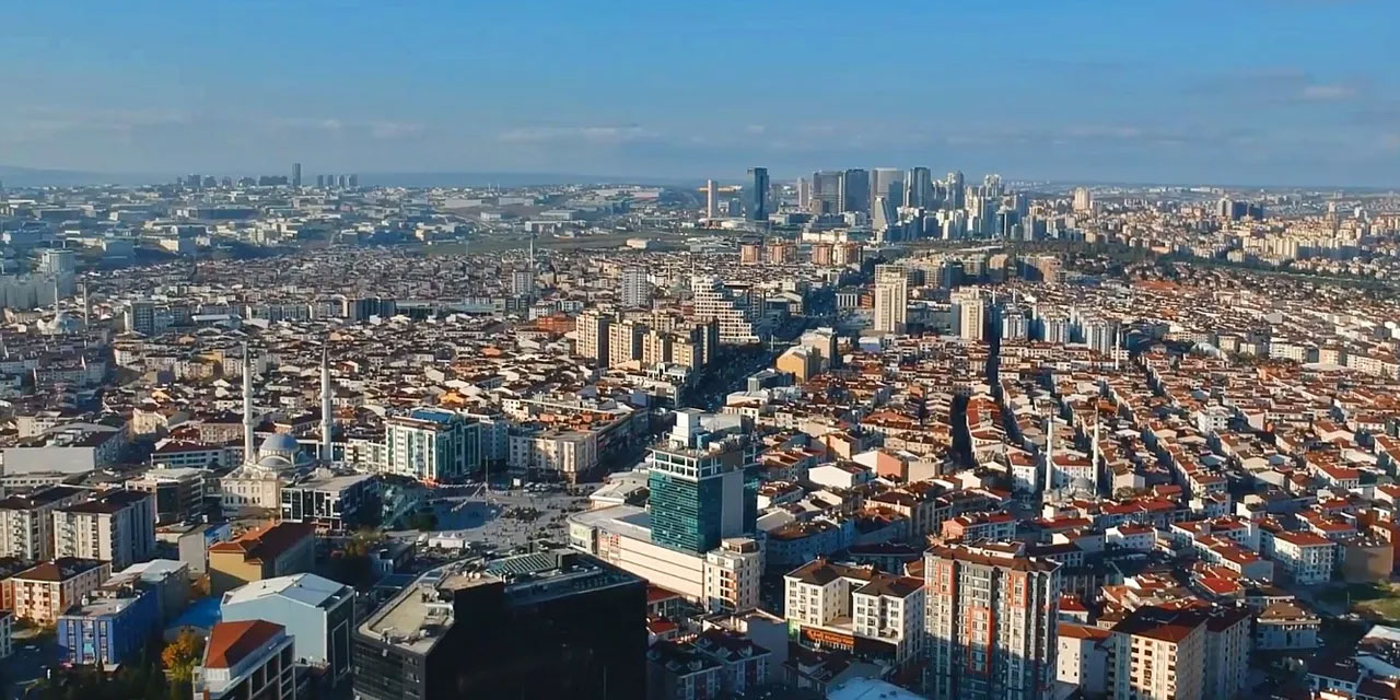 İstanbul'un Esenyurt ilçesi 57 ilden daha kalabalık