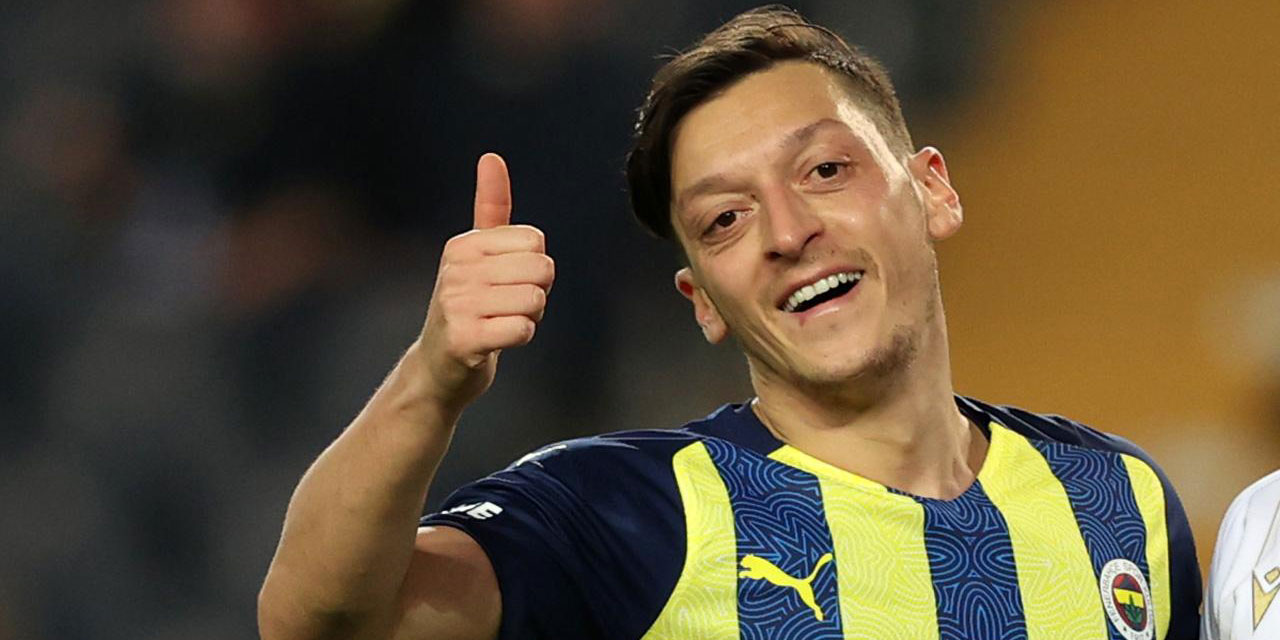 Mesut Özil: Şöhret içinde imanım sayesinde kötü yolda yürümedim