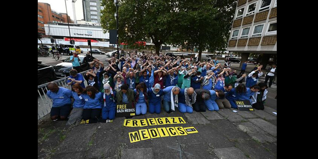 Sağlık çalışanları, Londra'da israili protesto etti