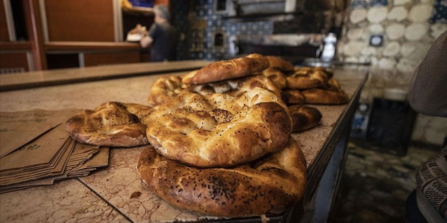 Türkiye’nin en ucuz Ramazan pidesi Elbistan’da: 1 lira