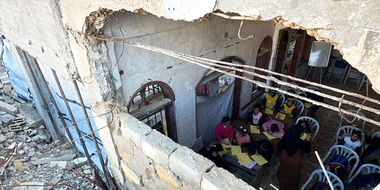 Gazze’de yıkıntılar arasında eğitim azmi