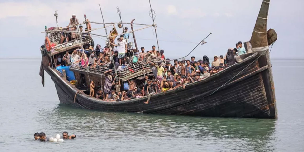 Haftalarca denizde kalan Arakanlı mülteciler Endonezya'da karaya çıktı
