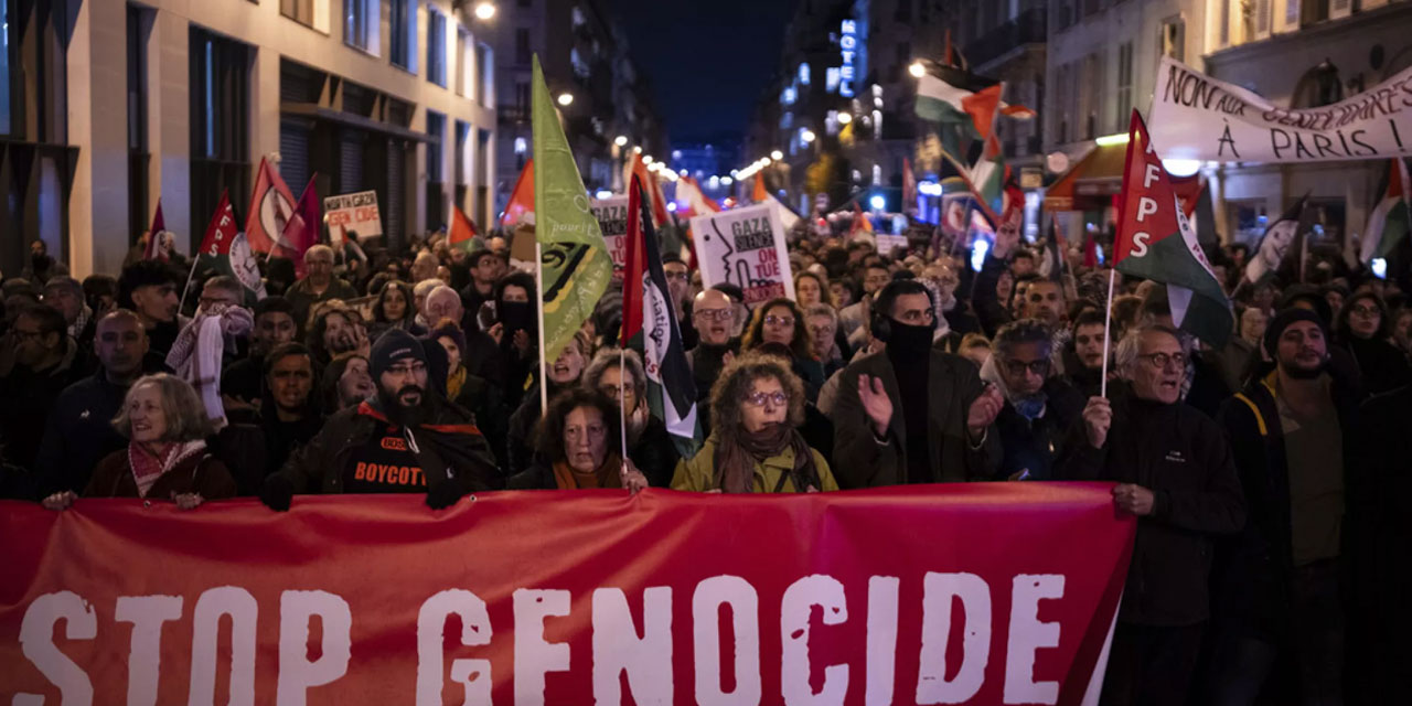 Fransa'ya maç için gelecek olan israile karşı binlerce protestocu sokağa indi