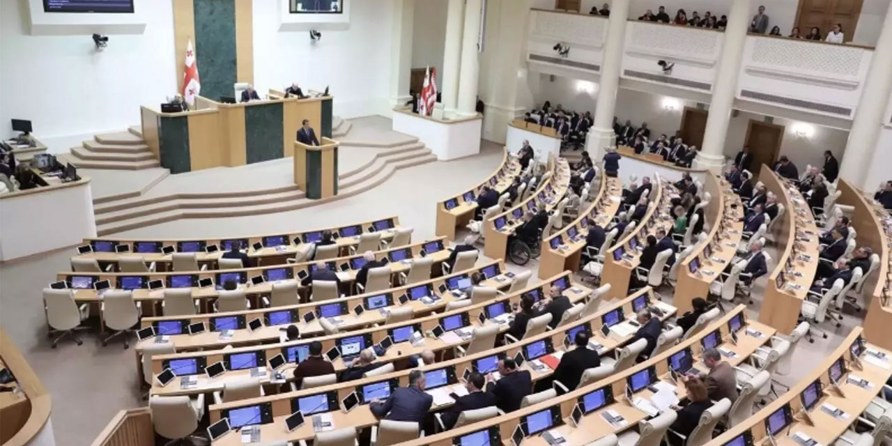 Gürcistan LGBT sapıklığını yasakladı, Türkiye de yasaklasın!