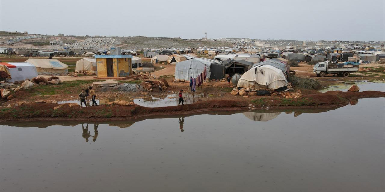 İdlib'deki kamplarda evlerden uzak 14'ncü ramazan