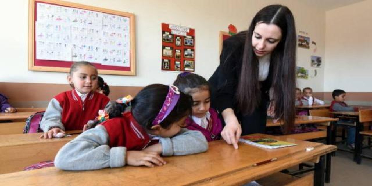 Atanacak 20 bin öğretmenin yarısı İstanbul'da göreve başlayacak
