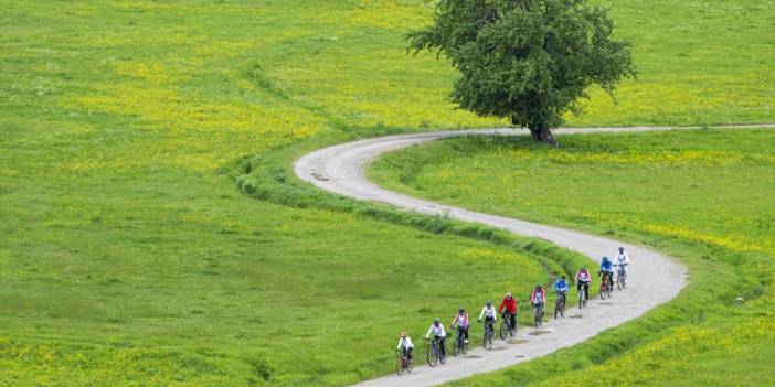 Tatvan ile Hizan arasındaki Güzeldere Vadisi’nden güzel manzaralar