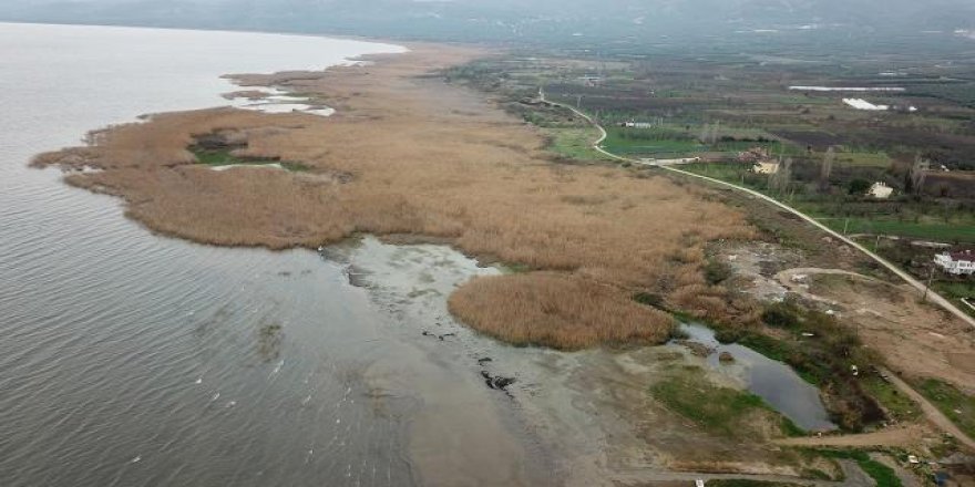 İznik Gölü'nün su seviyesi düştü