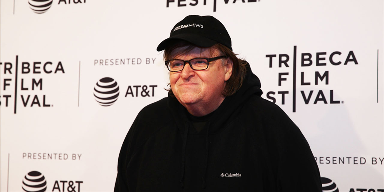 ABD'li yönetmen Michael Moore: Gazze'deki soykırım güçlü propagandayla gizleniyor